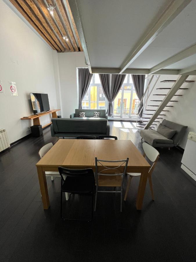 Carretas Duplex Exterior Izquierda Apartment Madrid Ngoại thất bức ảnh