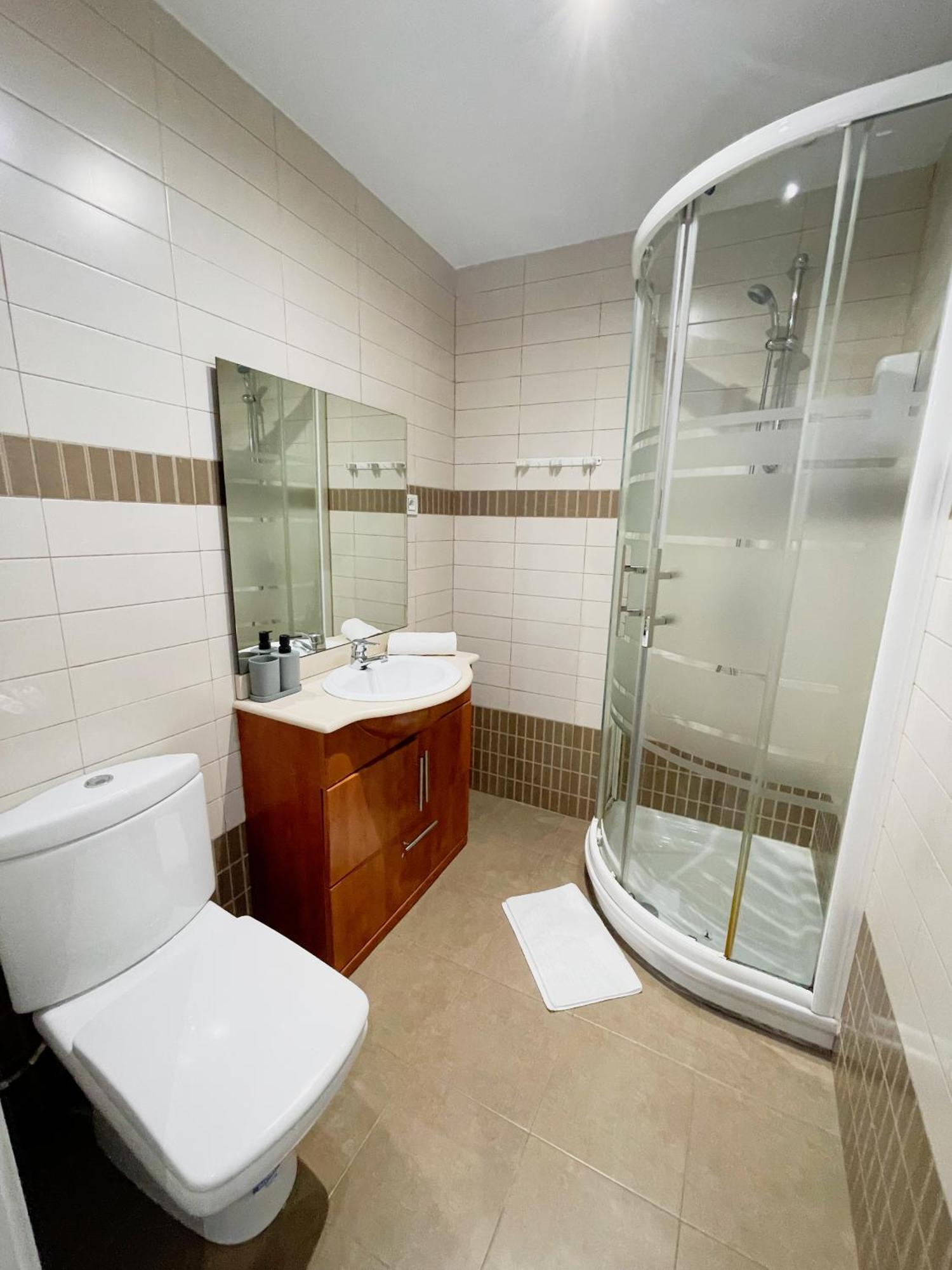 Carretas Duplex Exterior Izquierda Apartment Madrid Ngoại thất bức ảnh