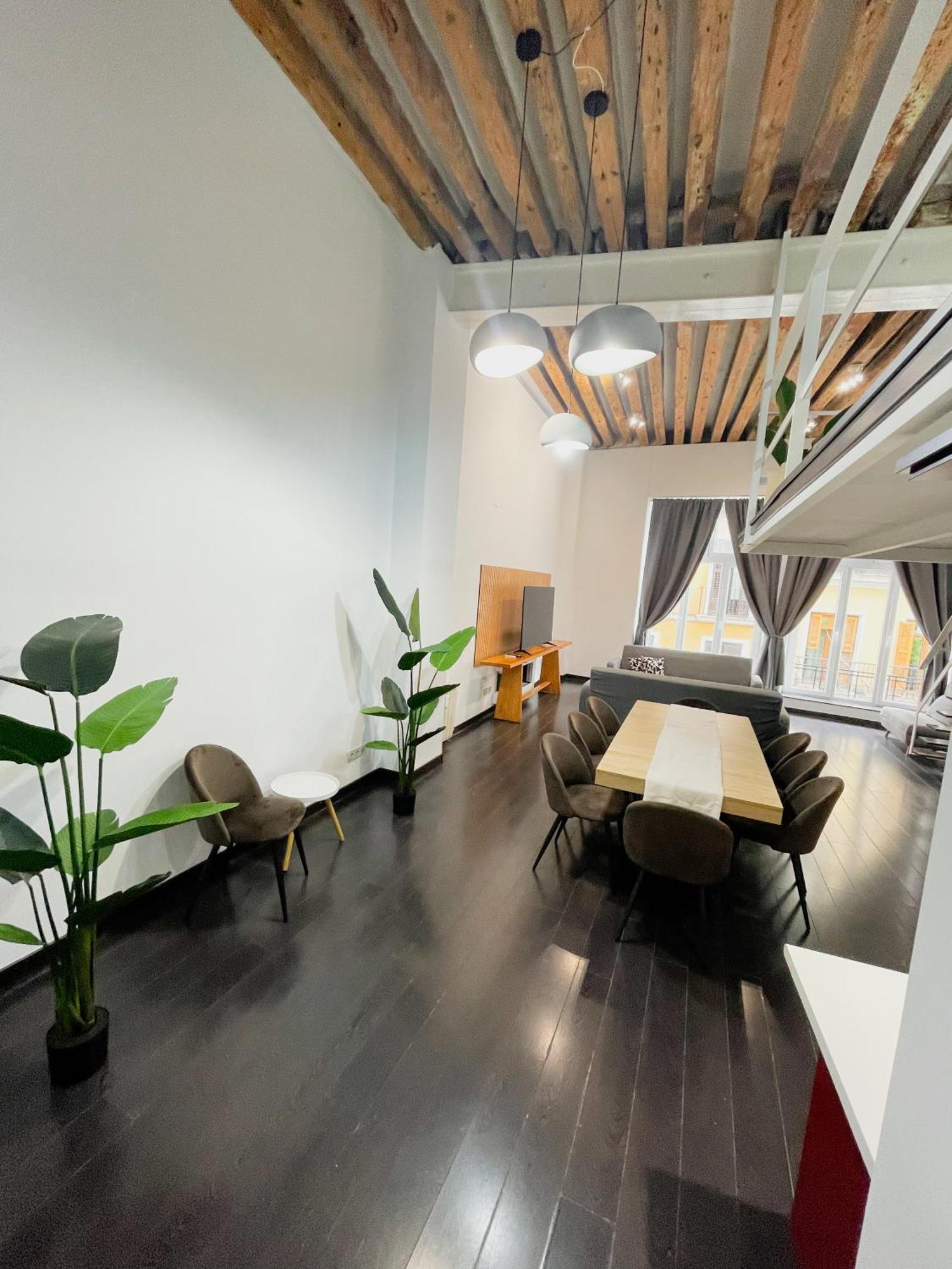 Carretas Duplex Exterior Izquierda Apartment Madrid Ngoại thất bức ảnh
