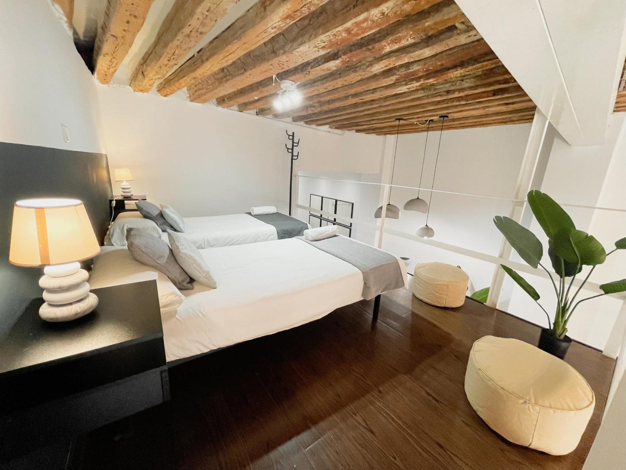 Carretas Duplex Exterior Izquierda Apartment Madrid Ngoại thất bức ảnh